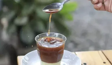 Es Kopi Susu dari Taman Kopi