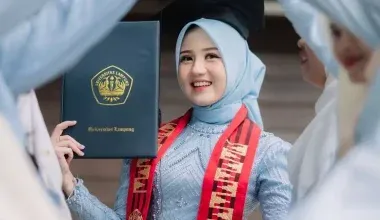 Jasa Foto Wisuda Tangerang Selatan