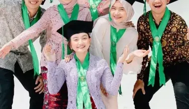 Foto Wisuda FK UI Salemba by Difotoin Studio