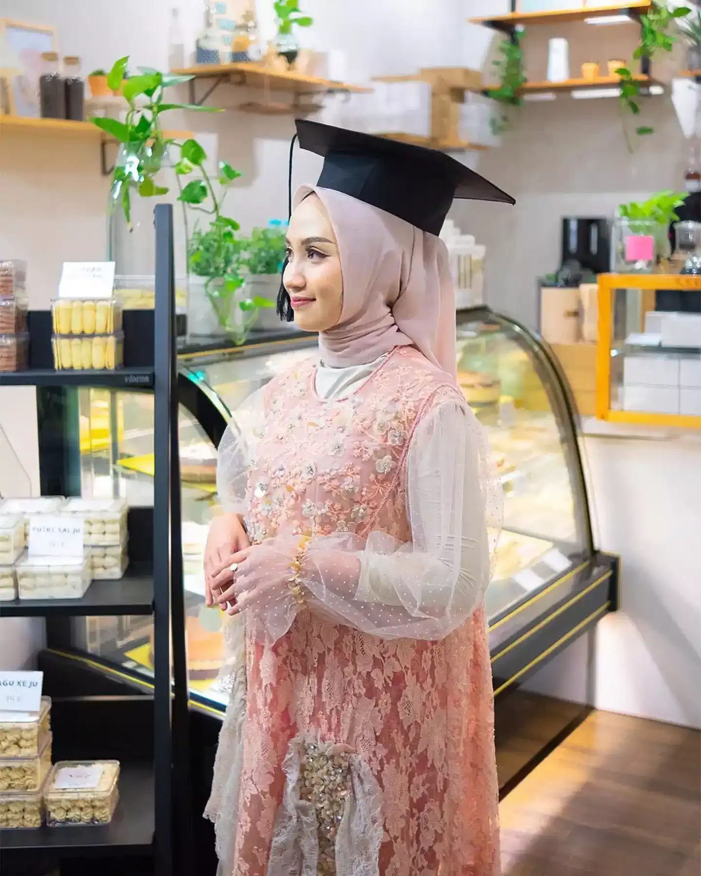 Foto Graduation di Cakes & Sweets by Rifa Maurice Cilegon by Eternity Grad