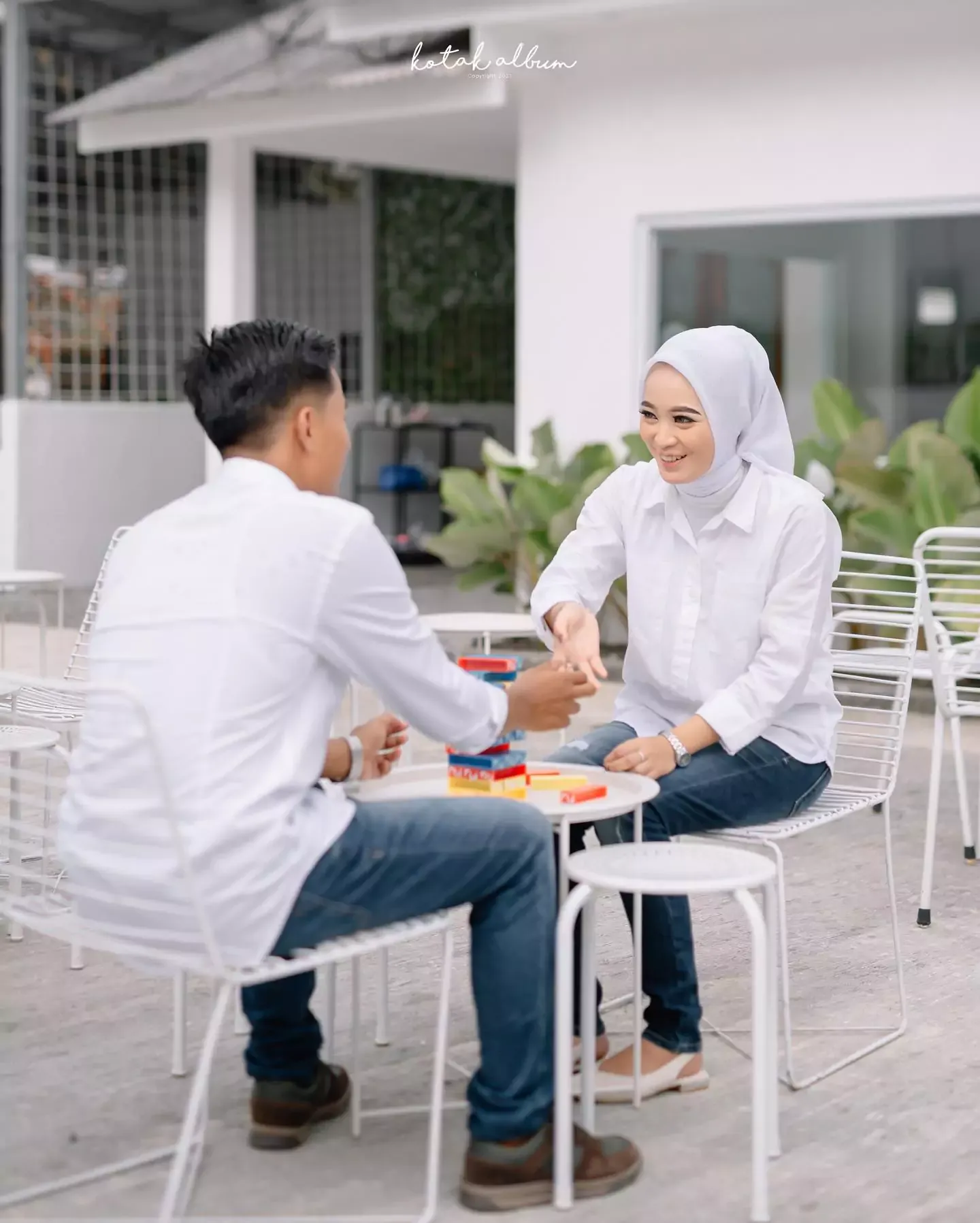 Foto Prewedding di Senapati Coffee Lebak by Kota