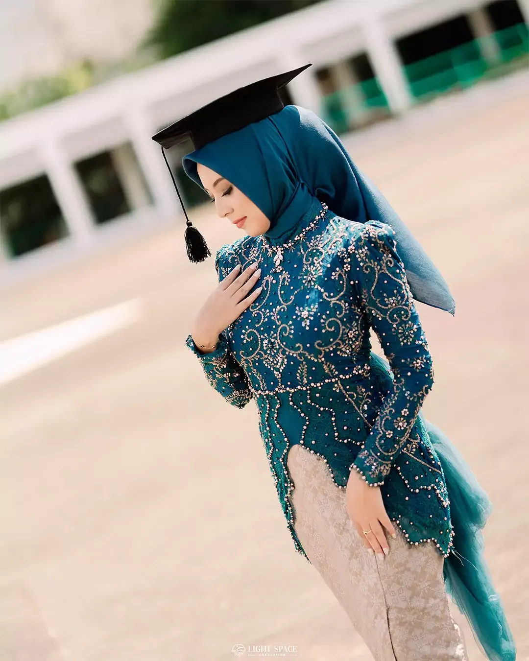 Foto Wisuda di Kampus UMY Yogyakarta by Light Space